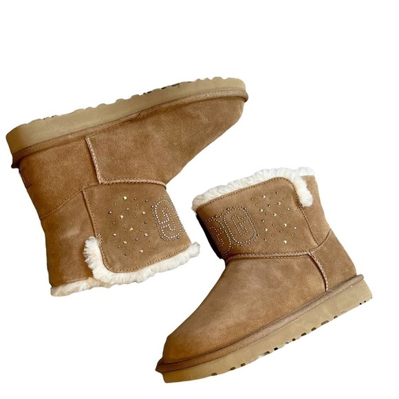 UGG Australia Women's Chestnut Classic Gem Lined Mini Boots Size 6 US - Picture 5 of 11